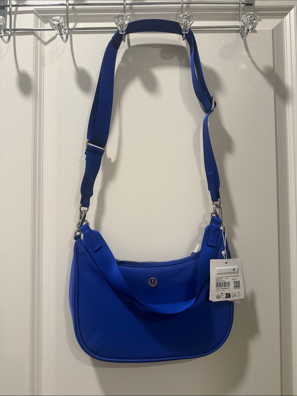 Lululemon City Essentials Small Shoulder Bag 3L – Beach Ball Blue/Silver NWT